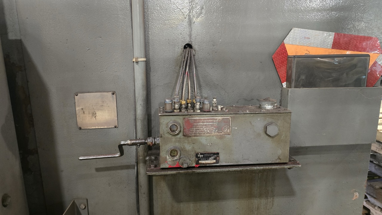 3/4" x 12' Cincinnati 6SE12 Hydraulic Shear, 1982 - Front Arms, Backgauge, 25' Sheet Support Rollers - Image 5