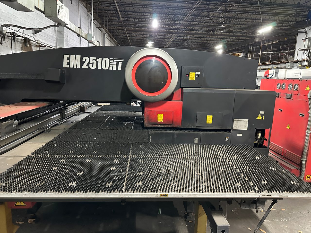 22 Ton Amada EM 2510NT CNC Turret Punch, 2004