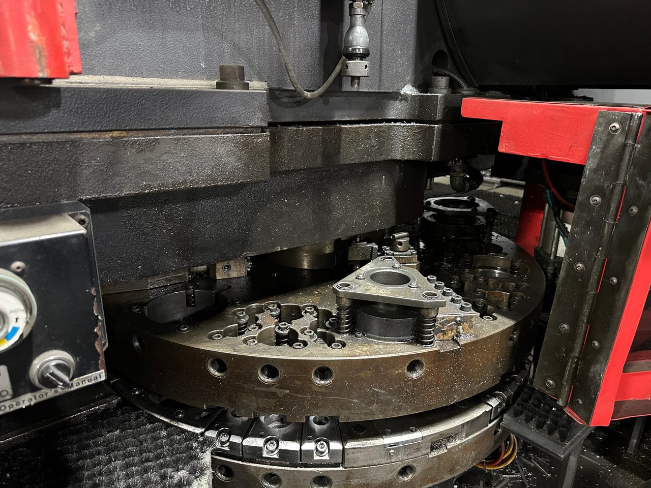 22 Ton Amada EM 2510NT CNC Turret Punch, 2004