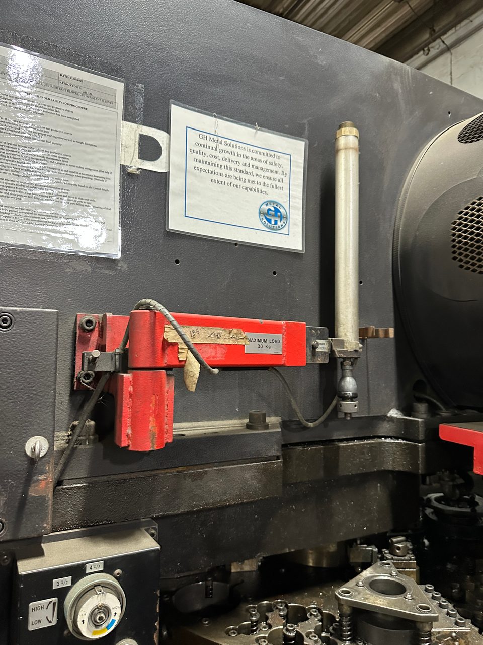 22 Ton Amada EM 2510NT CNC Turret Punch, 2004