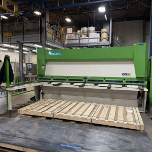1/2″ x 13′ Accurl MasterCut CNC Shear, 2021 – with sheet supports