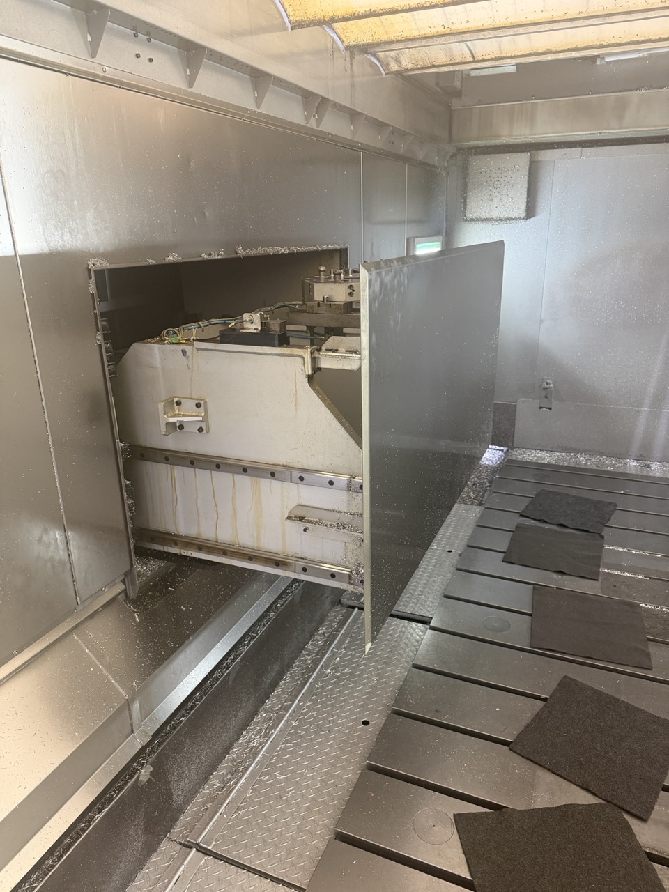 Parpas XS63 5-Axis Gantry Mill, 2011 - TSC, Renishaw Probe, Dual Chip Conveyors, 120 ATC - Image 6