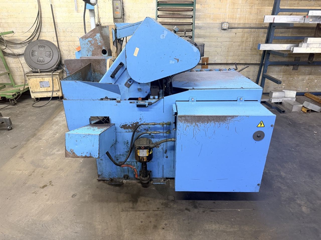 DoAll 13" x 13" Model C-3300NC Automatic Horizontal Bandsaw, 1998 - NC Control, Programmable Job Memory, Auto Shuttle Indexing Bar Feed - Image 5