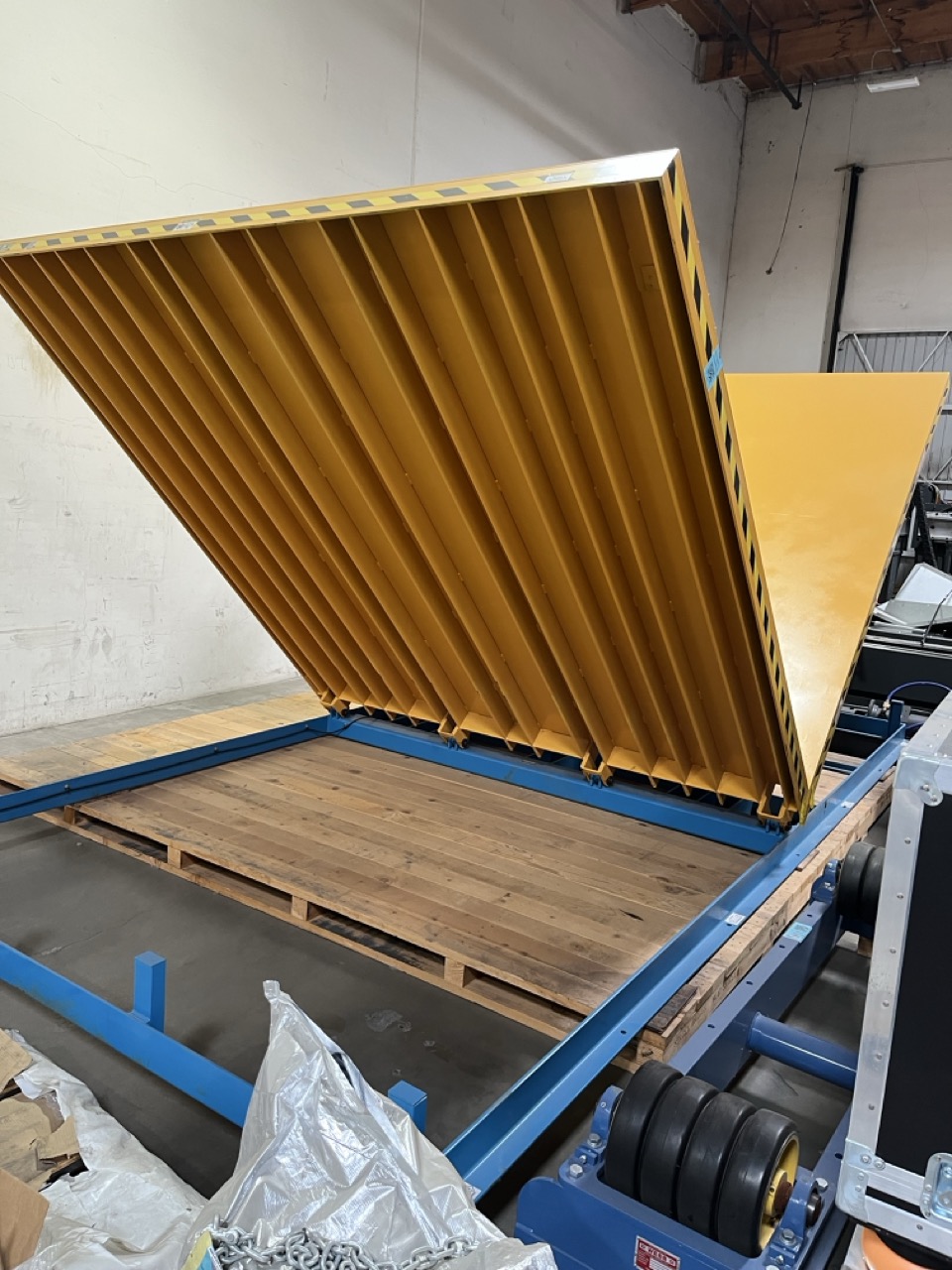 6000 LBS Capacity Lift Products Upender Tilt Table, 2025 - Image 2