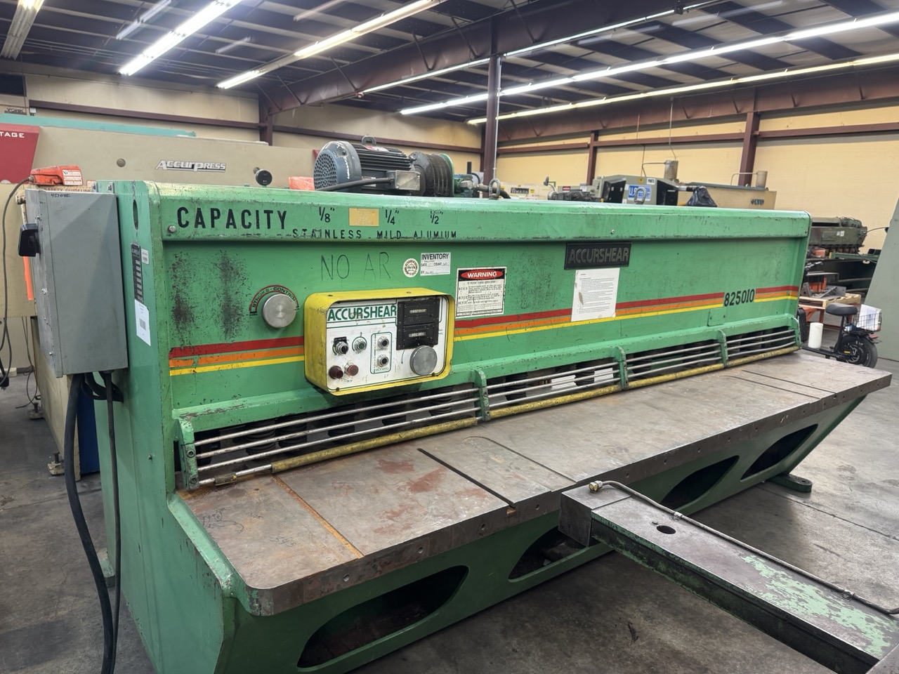 1/4" x 10' 625010 Accurshear CNC Shear, 1984 - Image 7