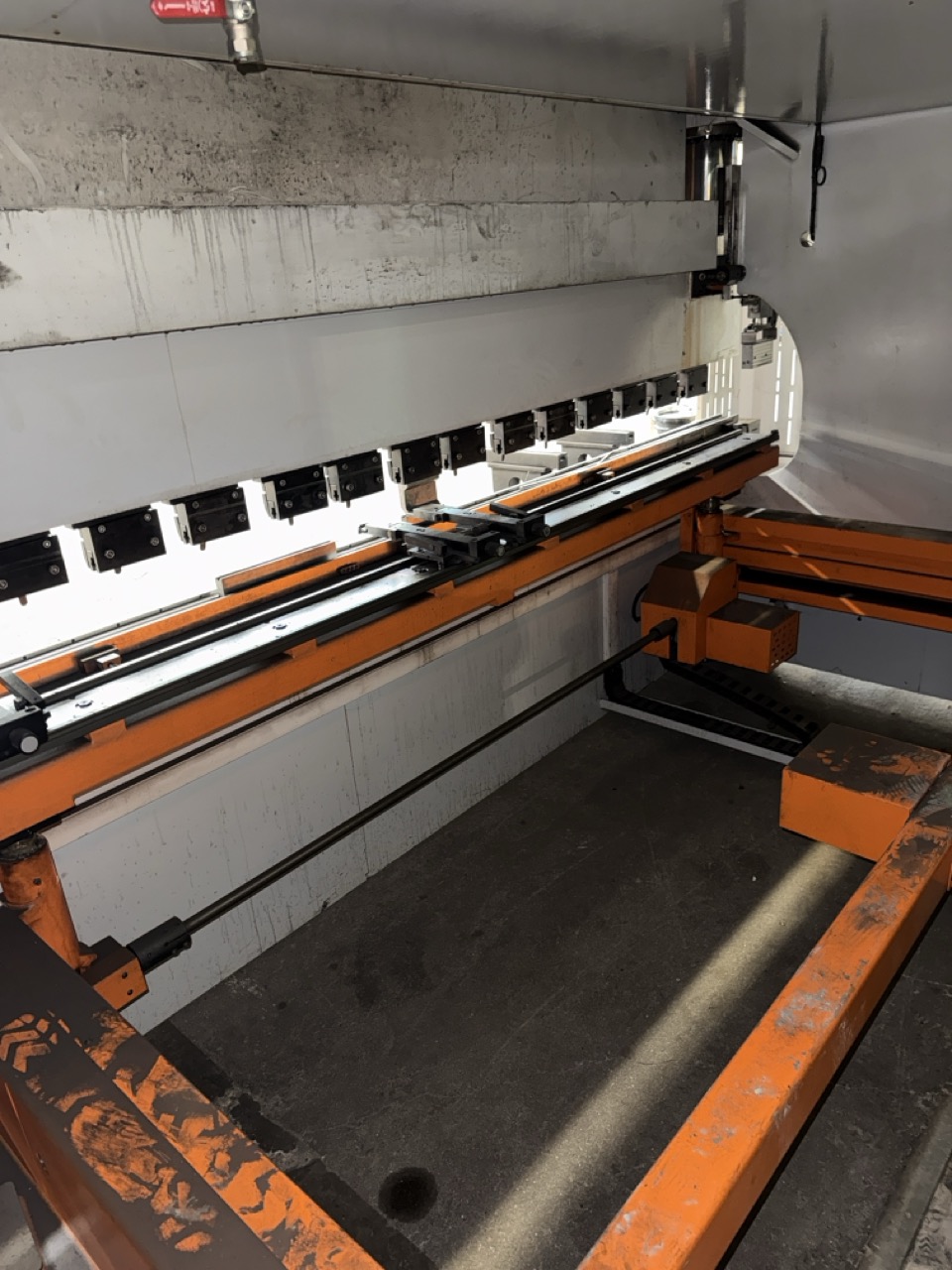 242 Ton x 12' Ermak Power Bend Falcon Press Brake, -2014, CNC Backguage - Image 8