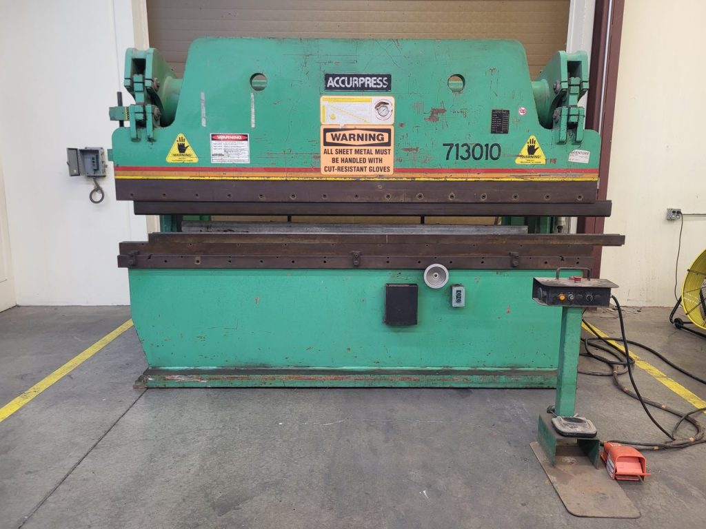 Accurpress 130 Ton X 10' Hydraulic Press Brake Model 713010, Backgauge, 1990