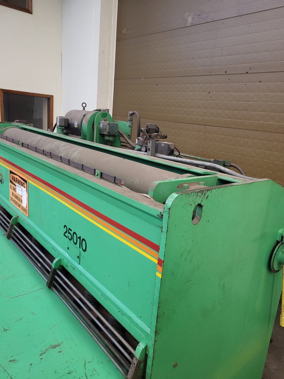 Accurshear 1/4" X 10' Hydraulic Shear Model 825010 LP, 1987 - Parts Accumulator
