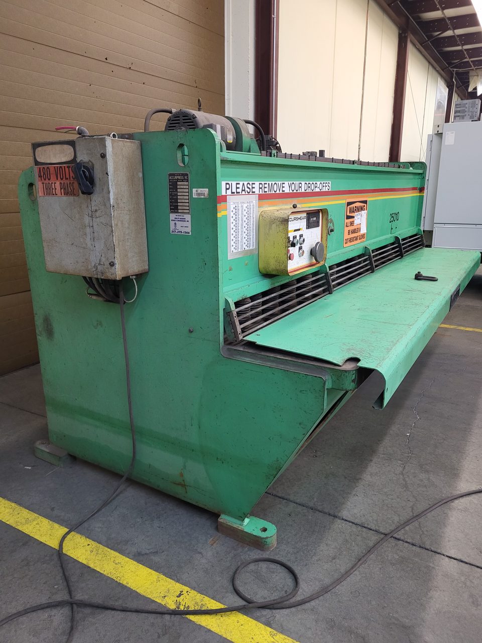 Accurshear 1/4" X 10' Hydraulic Shear Model 825010 LP, 1987 - Parts Accumulator