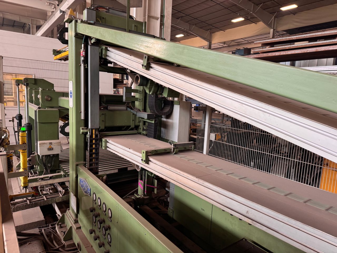 Georg TBA400-Series Step-Lap Cutting Line, 2010