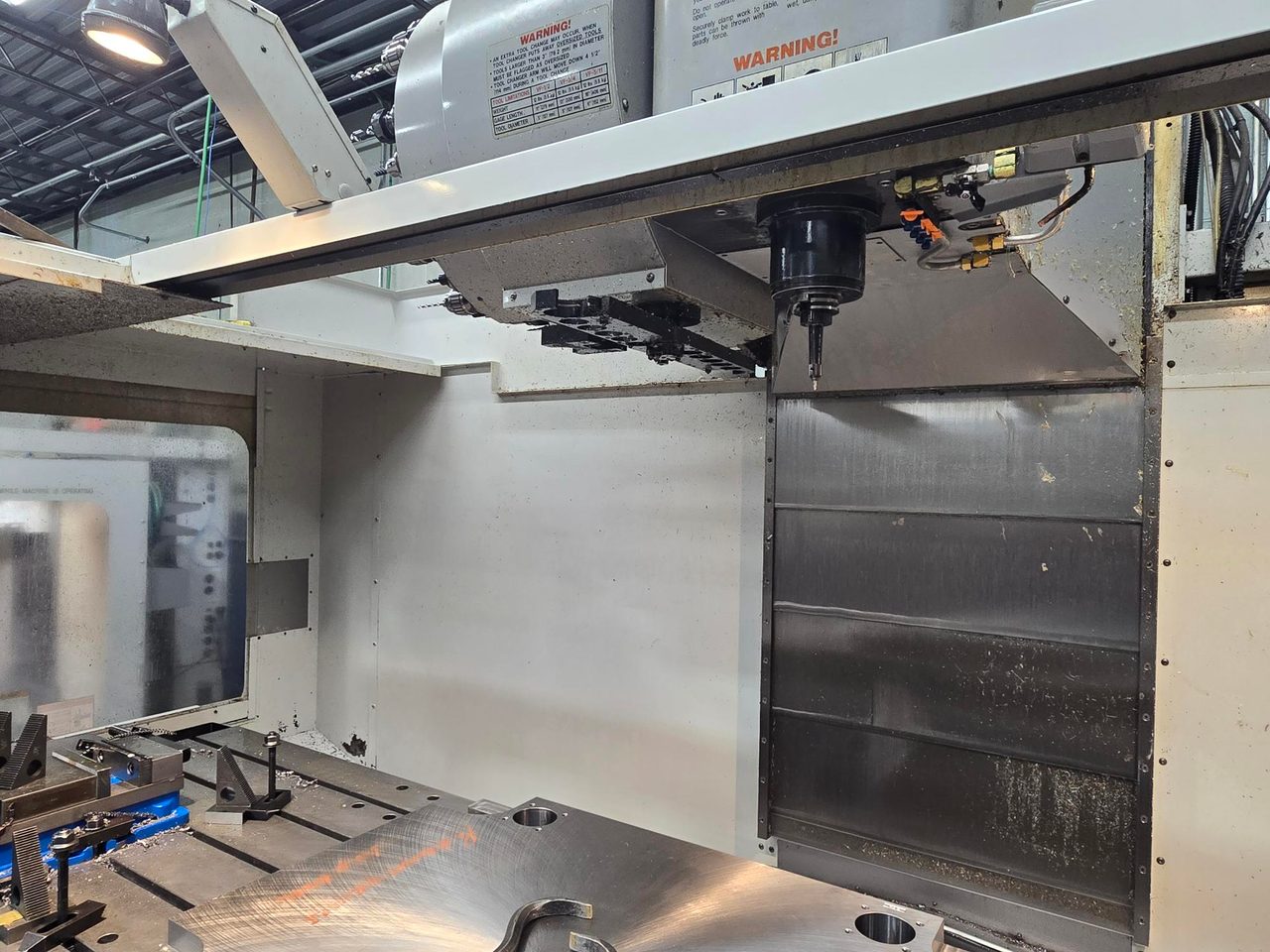 Haas VF-7B/40 VMC CNC, 2004 - 2-Speed Gear Box, Programmable Coolant