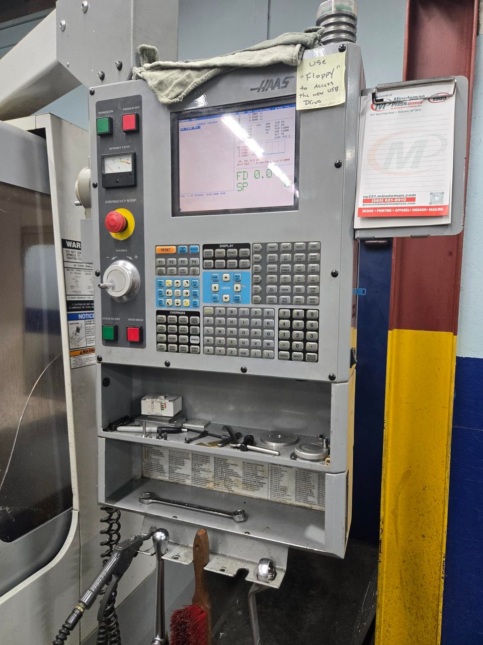Haas VF-7B/40 VMC CNC, 2004 - 2-Speed Gear Box, Programmable Coolant