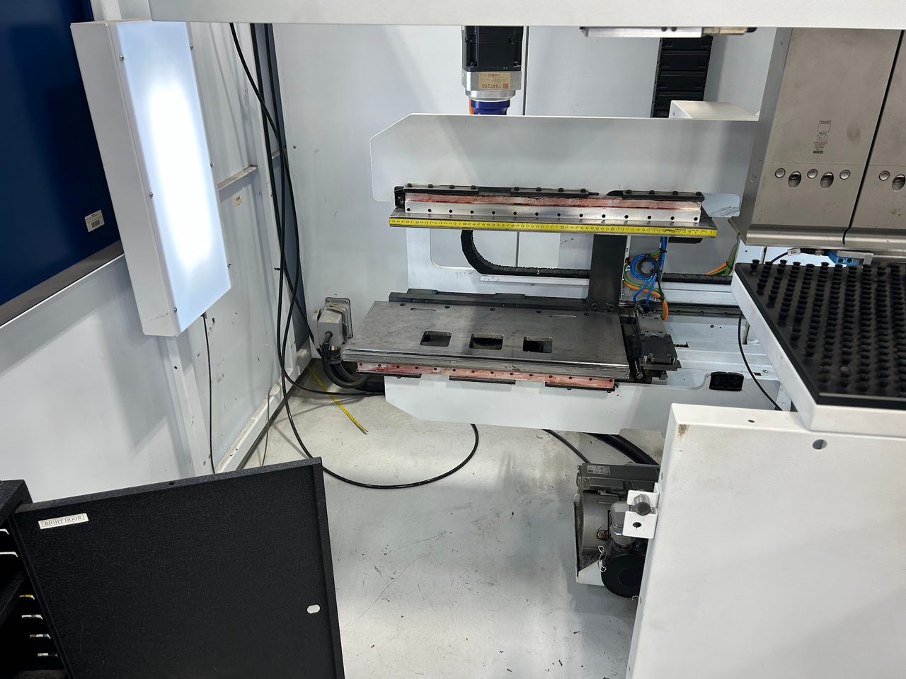 Trumpf TruBend Center 7020 CNC Bending Center, 2023 - Crowning, 5 Axis Backgauge