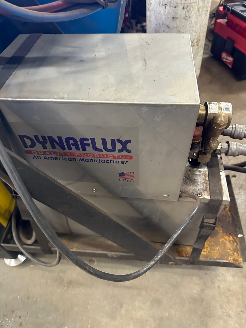 Universal Robots UR10e 6-Axis Robotic MIG Welding Cell w/ Vectis Cobot Welding Package & Miller Invision 352 MPa, 2022
