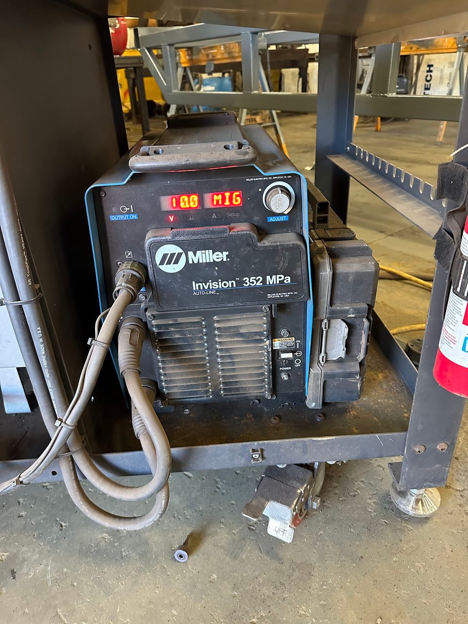 Universal Robots UR10e 6-Axis Robotic MIG Welding Cell w/ Vectis Cobot Welding Package & Miller Invision 352 MPa, 2022